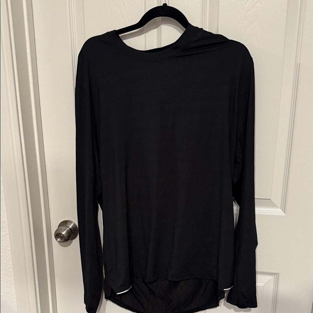 lululemon athletica Black Long Sleeve Tee